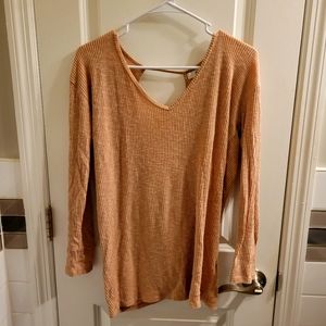 Long sleeve, open back